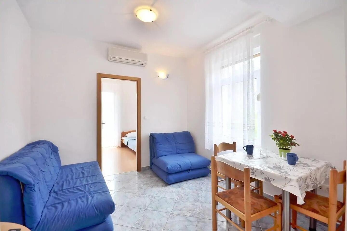 Apartment Toma 오미스 외부 사진