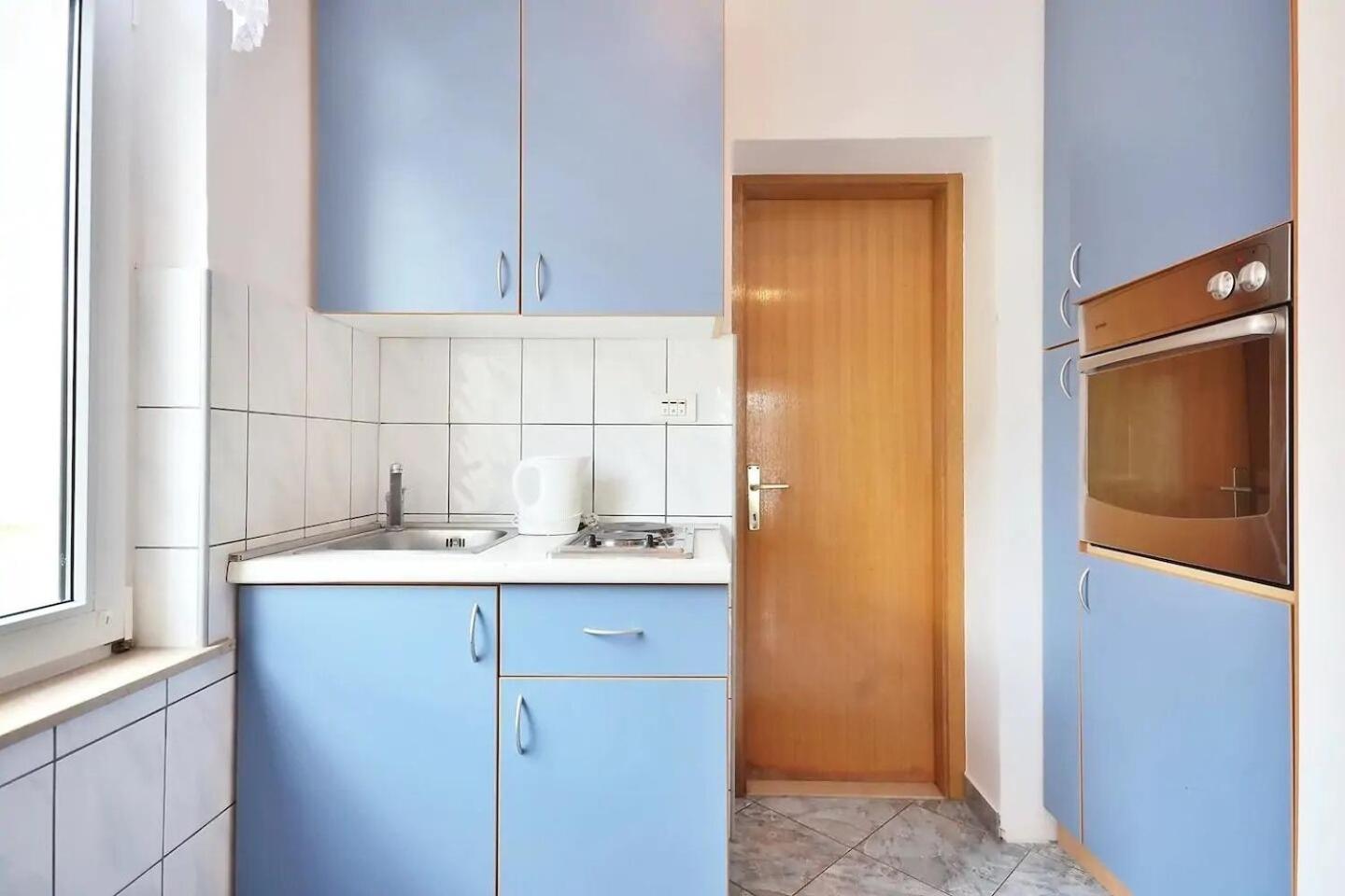 Apartment Toma 오미스 외부 사진
