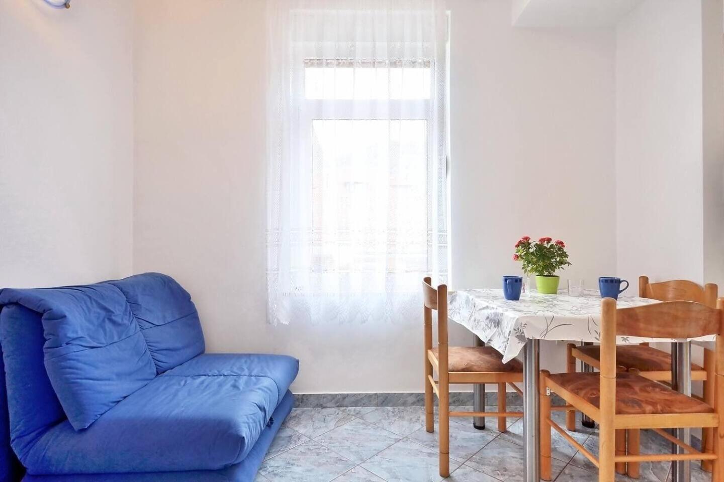 Apartment Toma 오미스 외부 사진