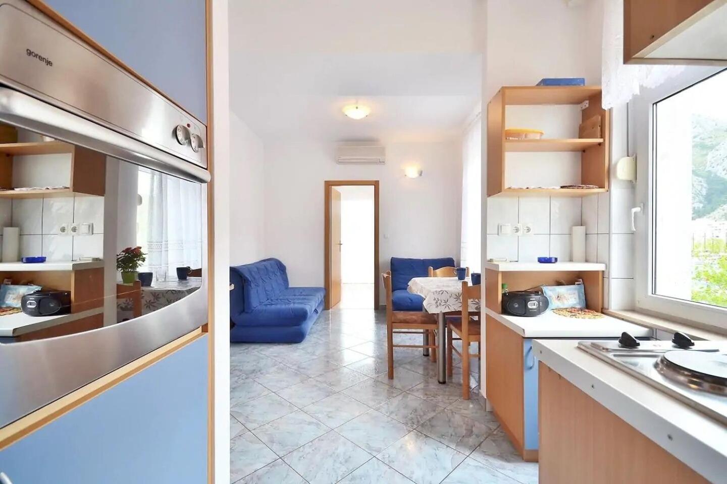 Apartment Toma 오미스 외부 사진